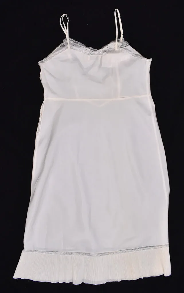 1950s Cream Eyelet & Pleated Hem Full Slip