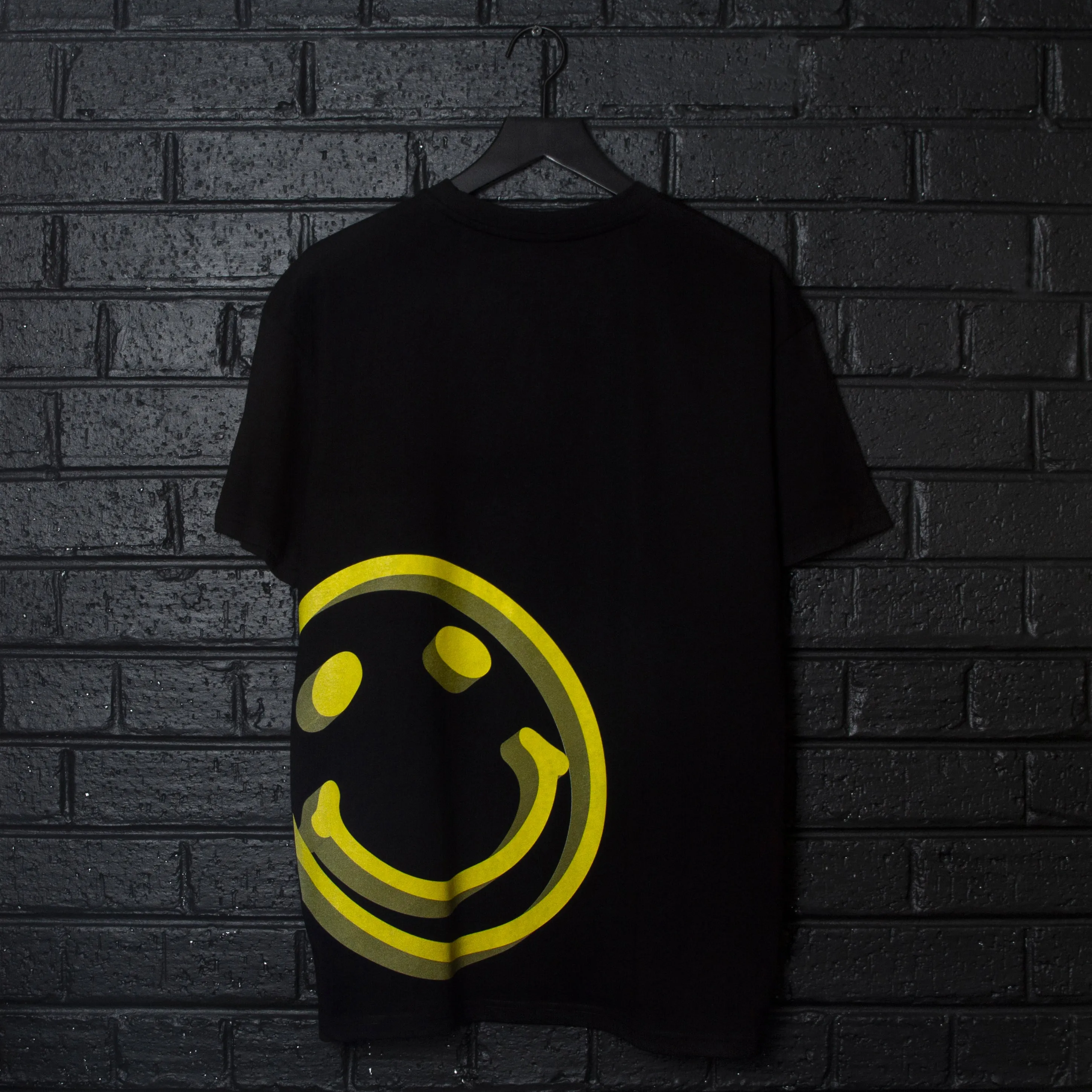 3D Side Smiley - Tshirt - Black