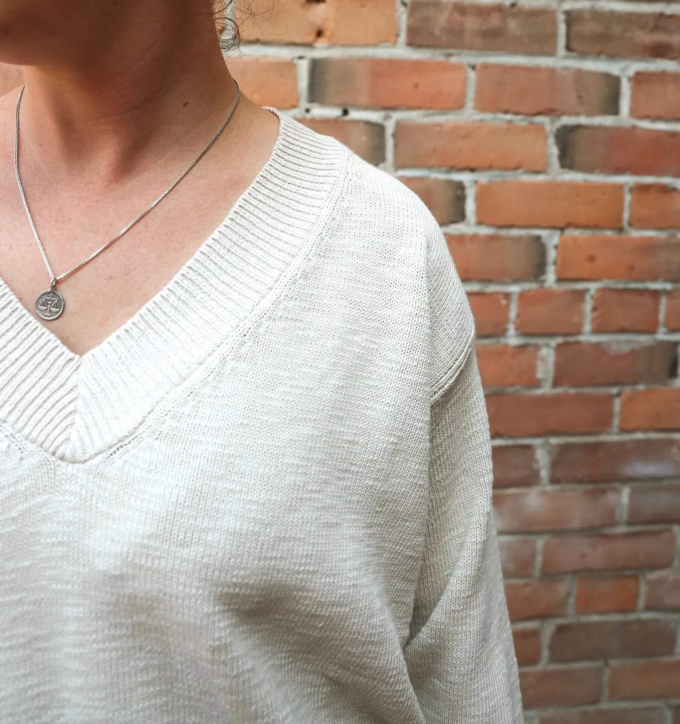 Boyfriend V-Neck Sweater in Natural