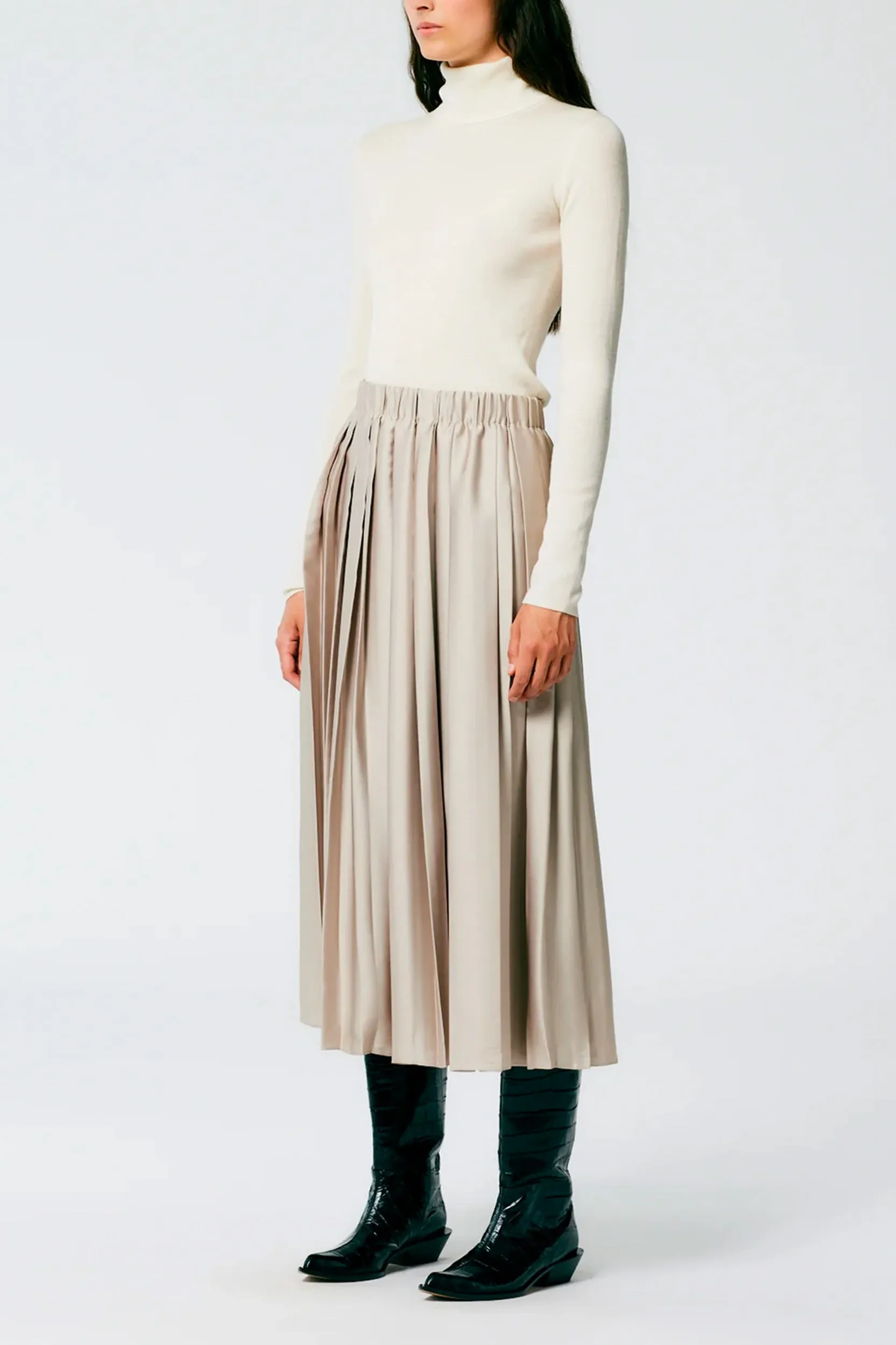 Feather Weight Pleated Skirt in Light Tan