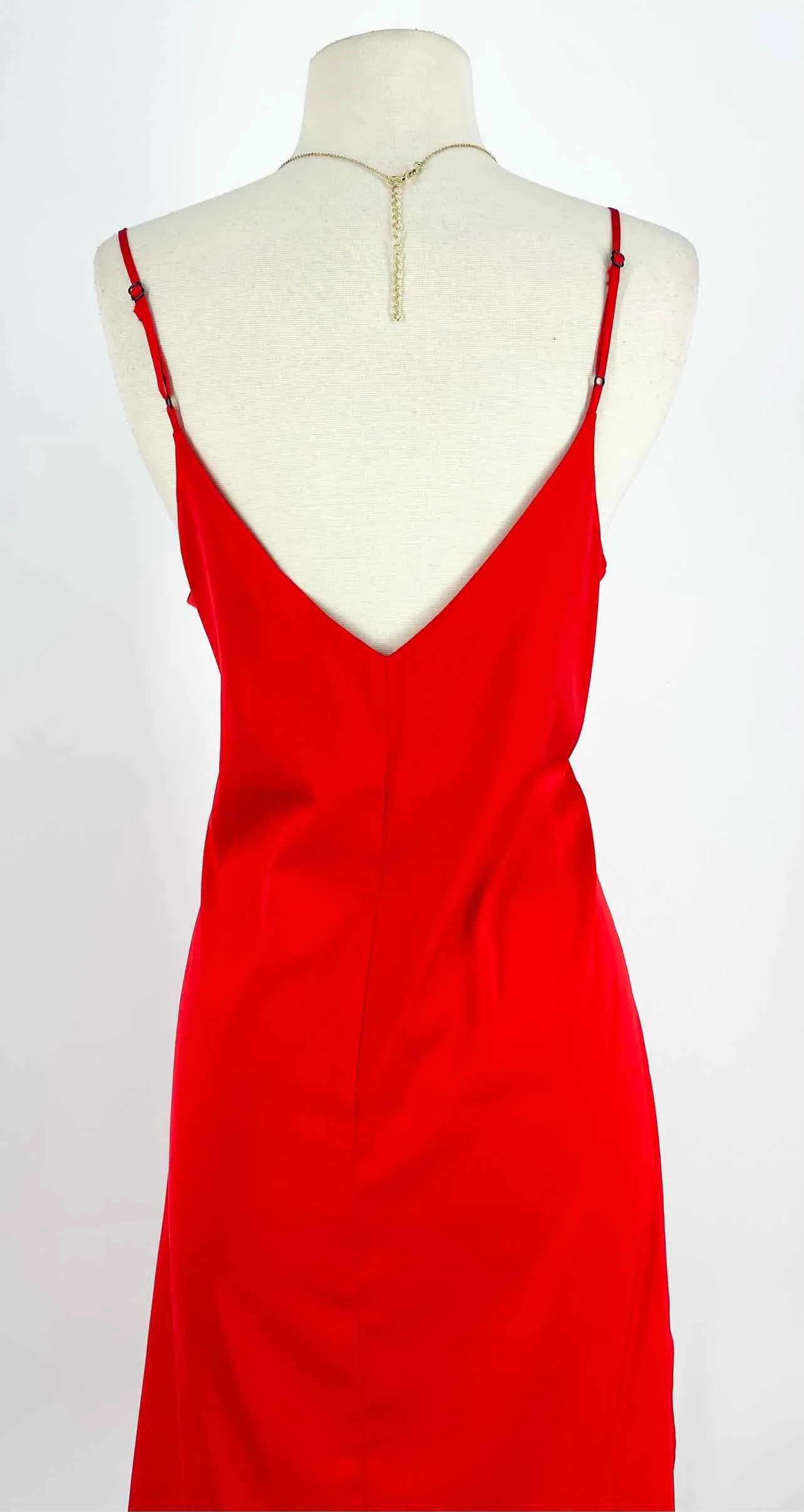 Size M Red Solid NEW Dresses Dress