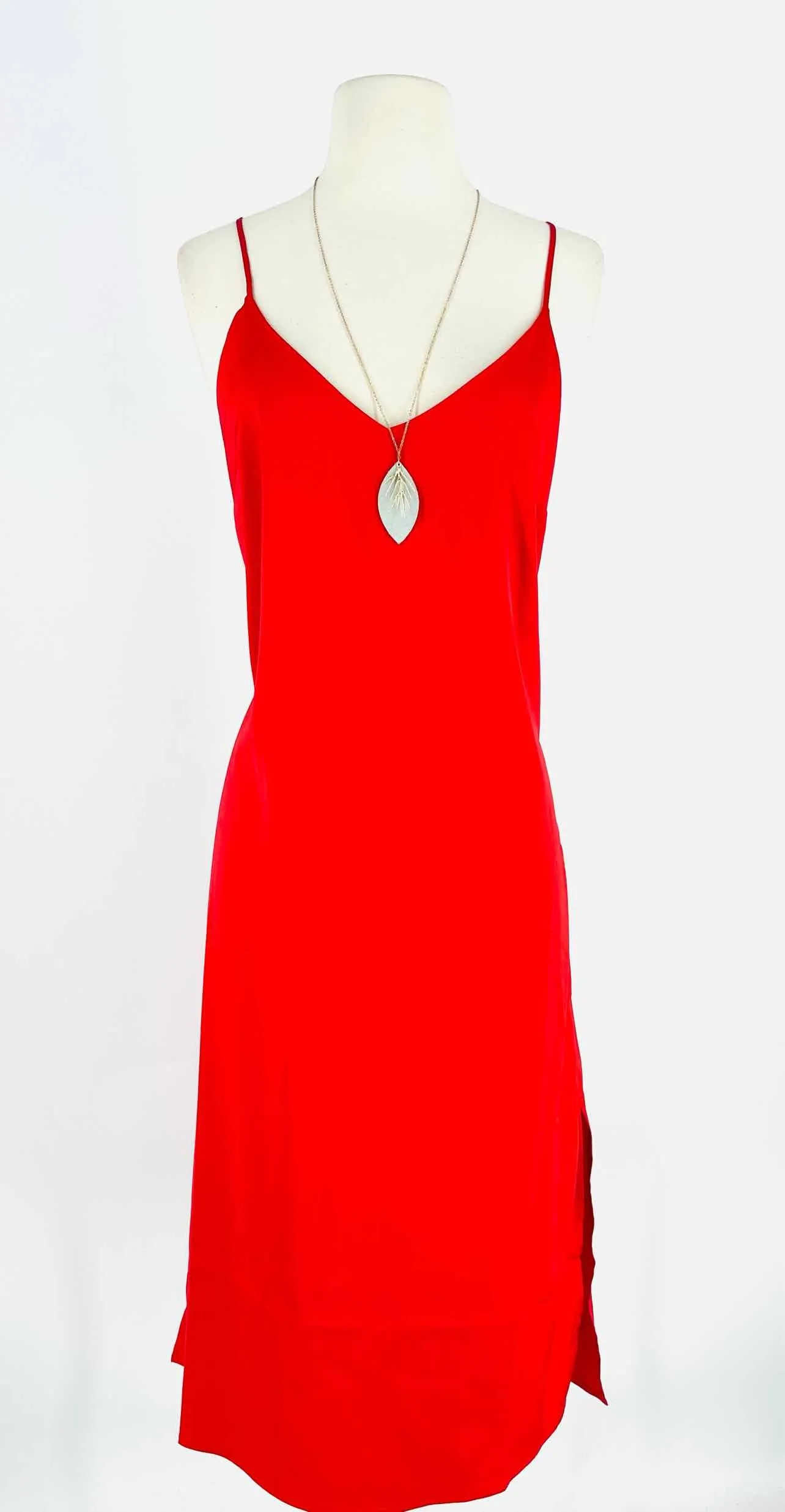 Size M Red Solid NEW Dresses Dress